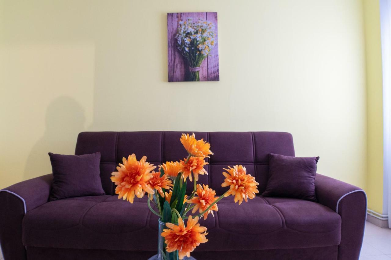 Apartamentos Enteros O Lagar Мелиде Екстериор снимка