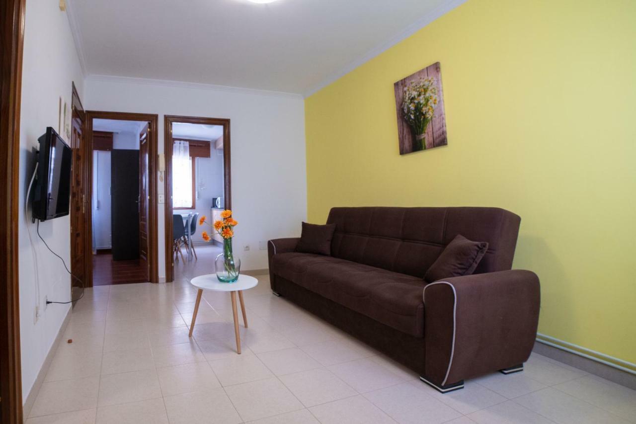 Apartamentos Enteros O Lagar Мелиде Екстериор снимка